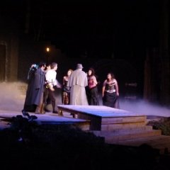 dracula 2011282164_10150296760200769_786145768_7775147_6355440_n