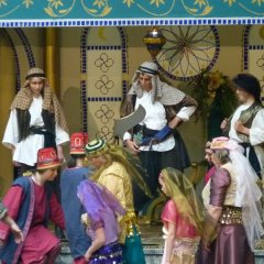 Sindbad 2012165950_10150960044365769_786145768_10080762_254975767_n