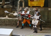 03_Rösti-und-Ritterkollegen-bei-der-Festnahme